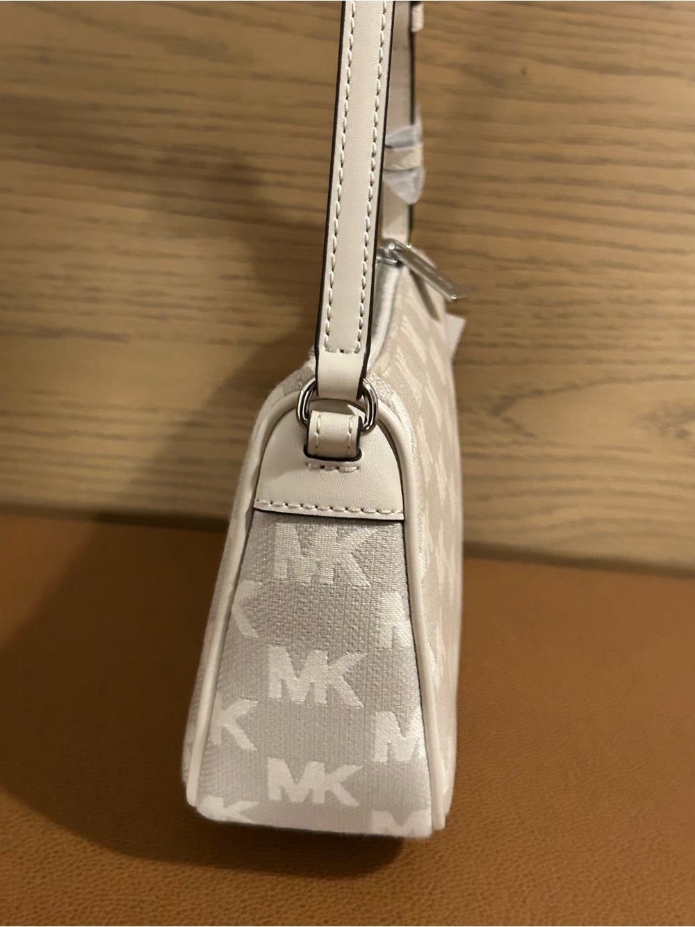 Michael Kors Cream MK Logo Shoulder Bag - Picture 7 of 14